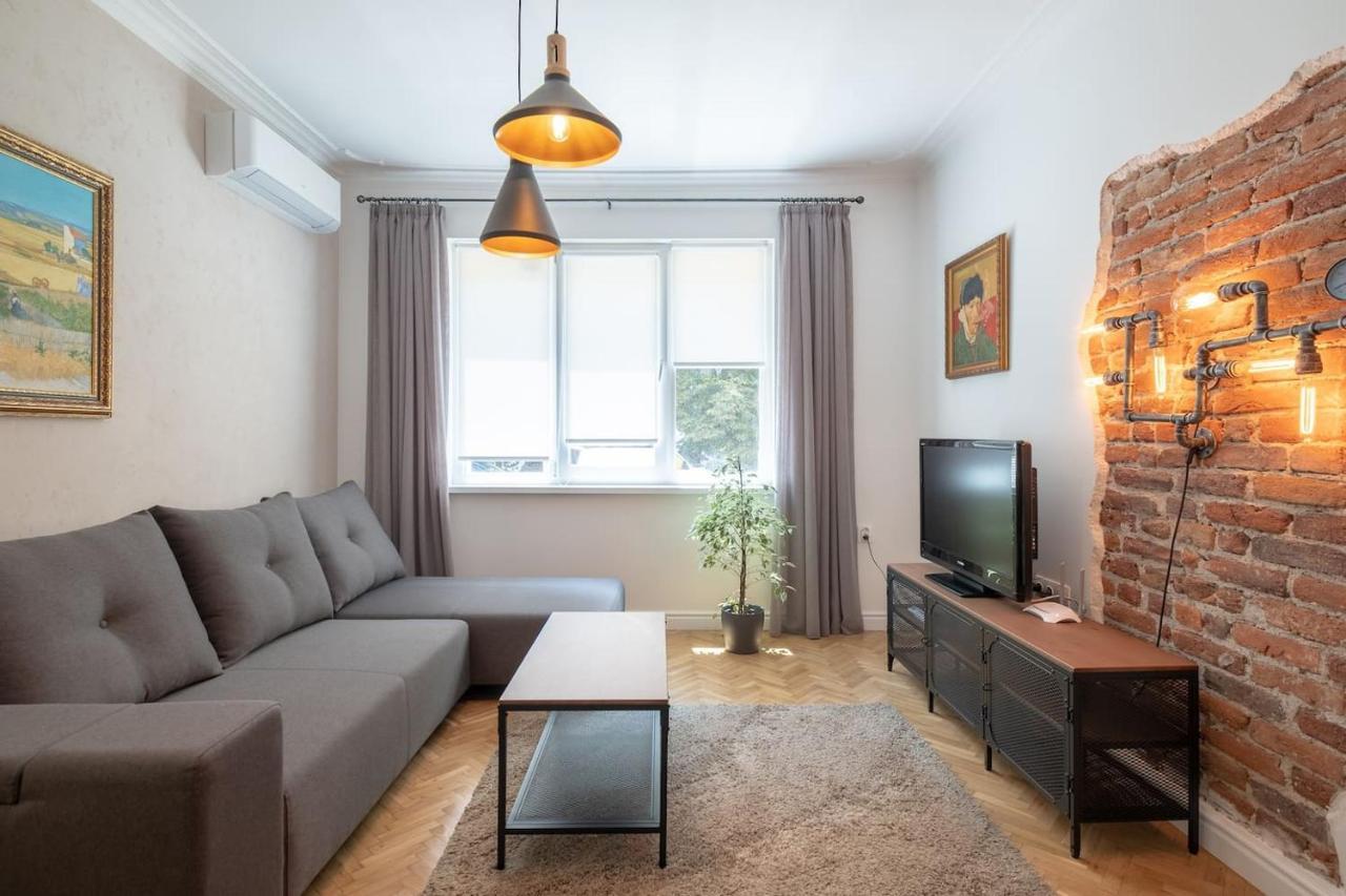Sophisticated Gem With Private Parking Apartment Sofia Exterior photo